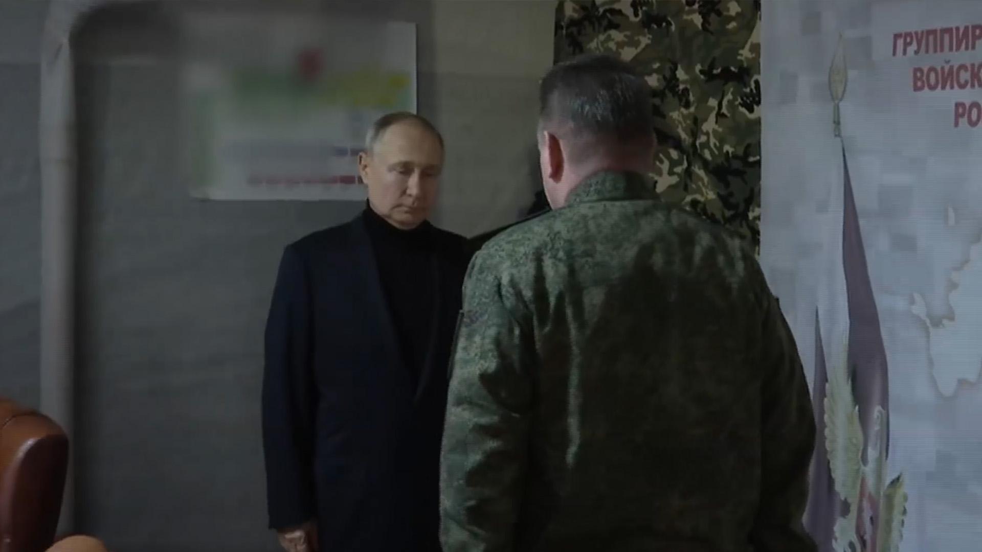 Путин посетил штаб войск на херсонском направлении и приехал в ЛНР