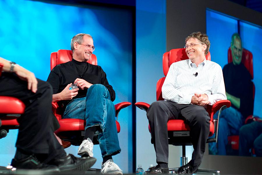 Совместная фотография Стива&nbsp;Джобса и Билла Гейтса, снятая в 2007 году и ставшая впоследствии популярным мемом