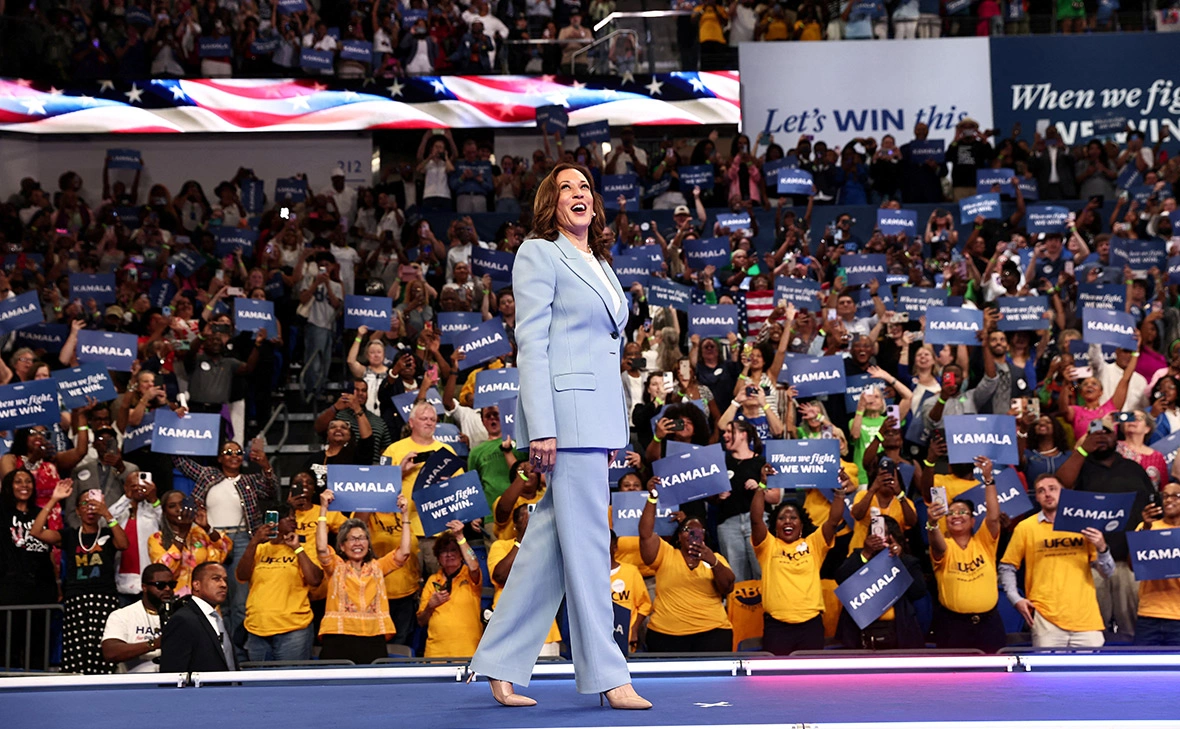 Dustin Chambers / Reuters