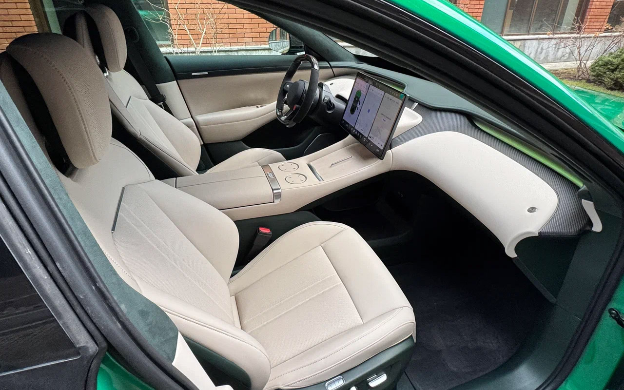 Эффекта &laquo;вау&raquo; салон не производит, но радует качеством материалов и сборки