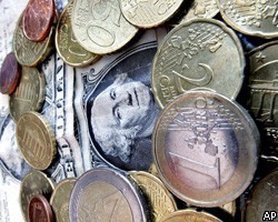 Forex: Стремительное падение евро против доллара продолжилось