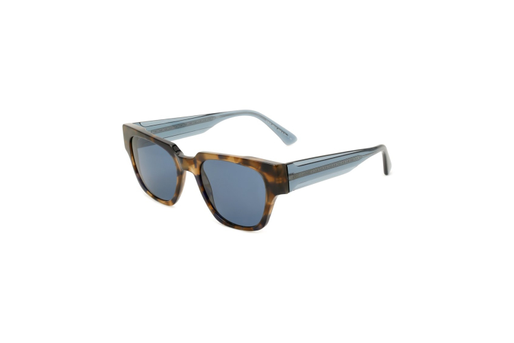 Солнцезащитные очки Giorgio Armani, 15 400 руб. (ЦУМ)