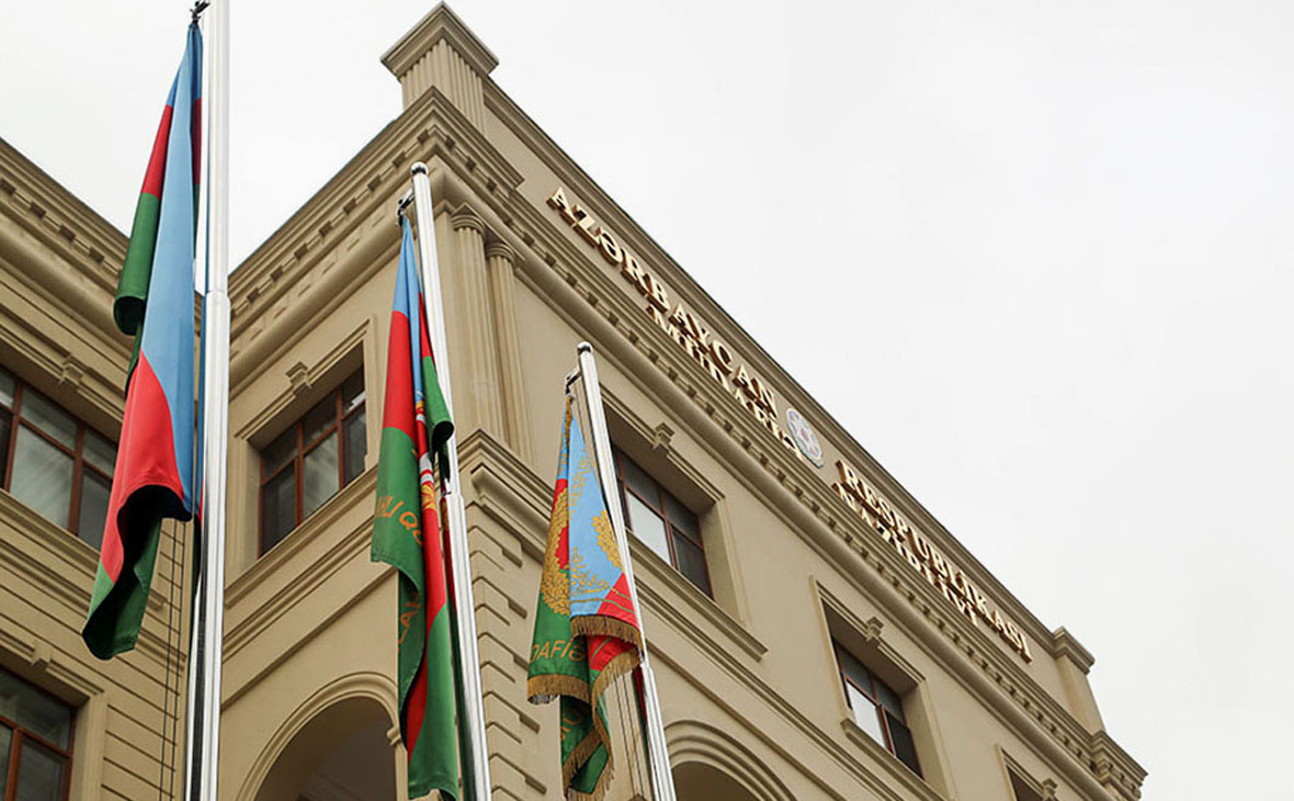 Вид на здание Министерства обороны Азербайджана