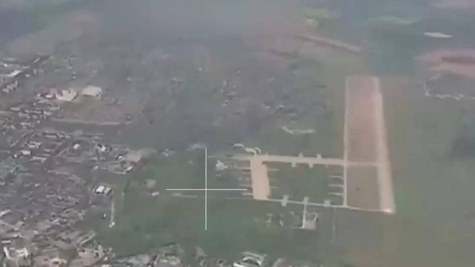 Минобороны показало кадры уничтожения «Искандером» вертолета под Полтавой