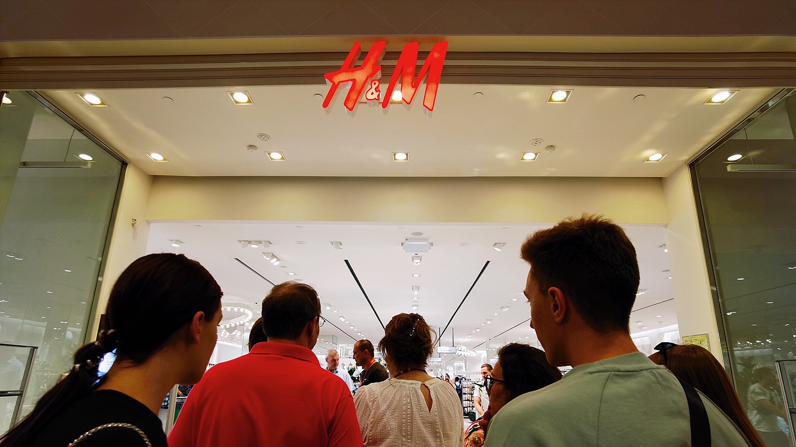 H&M заявила об отсутствии планов возвращаться на российский рынок