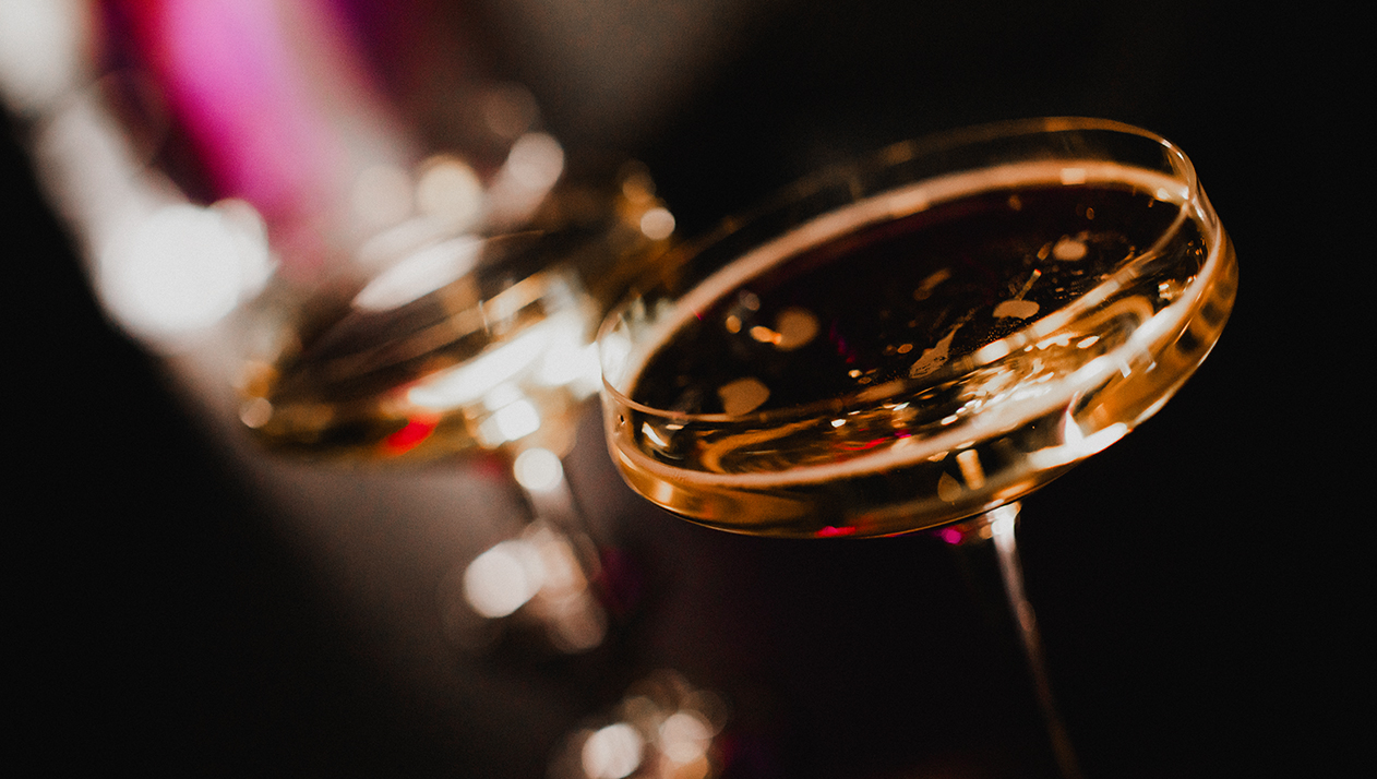 Шампанское и другие пузыри: как выбрать игристое на Новый год
