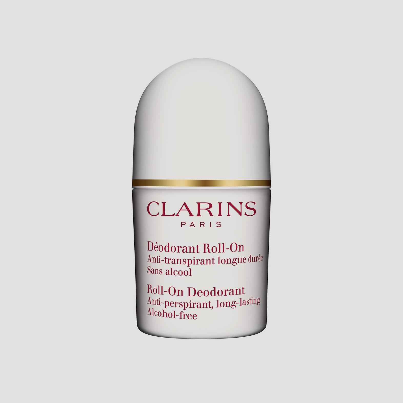 Роликовый дезодорант без спирта Gentle Care Roll-On Deodorant, Clarins, 2635 руб. (&laquo;Рив Гош&raquo;)