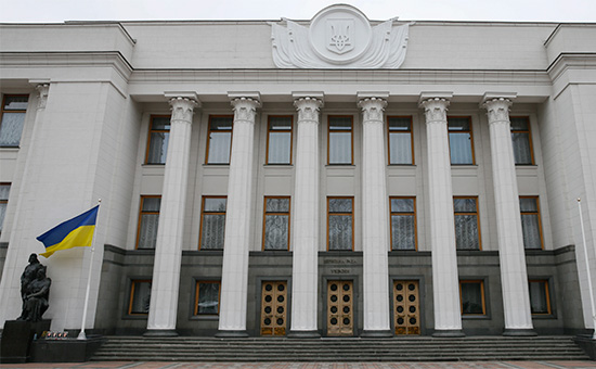 Здание Верховной рады Украины в Киеве