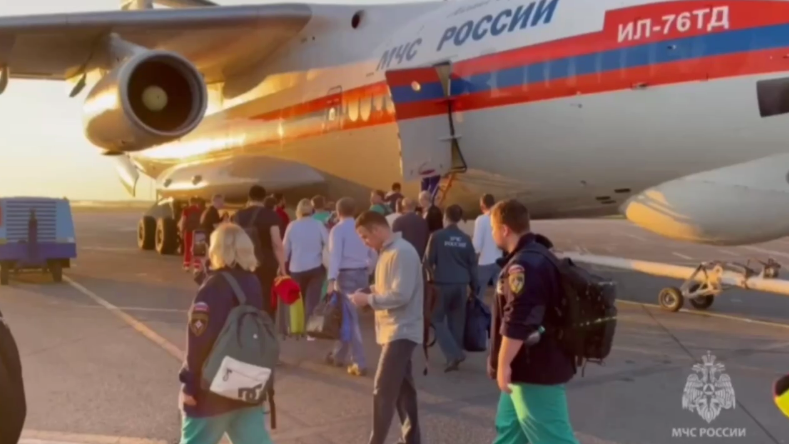 Самолет МЧС вылетел в Дагестан для эвакуации пострадавших при взрыве