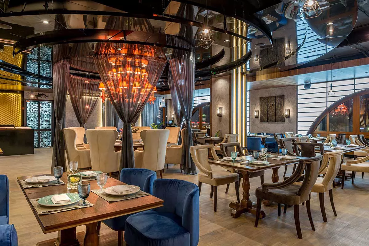 Если нужен премиальный рыбный ресторан в Москве для красивого ужина — в «Рыбу Мечты» или Peshi