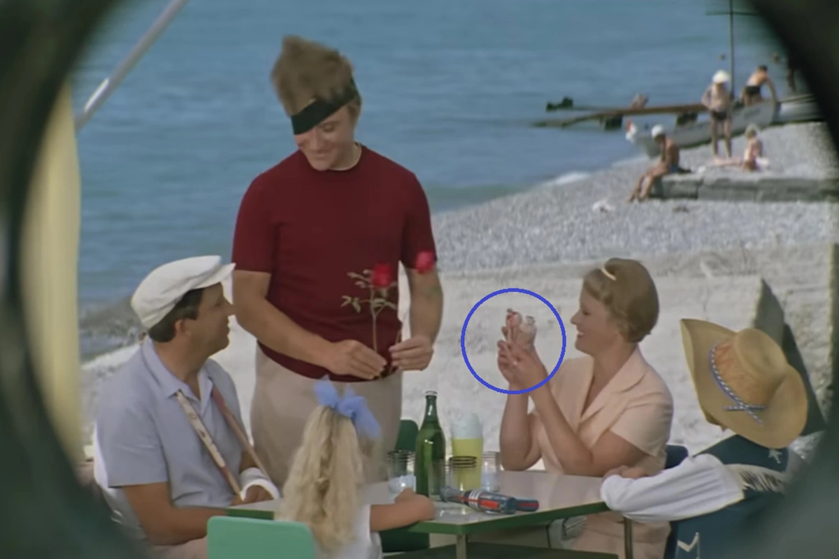 Кадр из фильма «Бриллиантовая рука» (1968), режиссер Леонид Гайдай