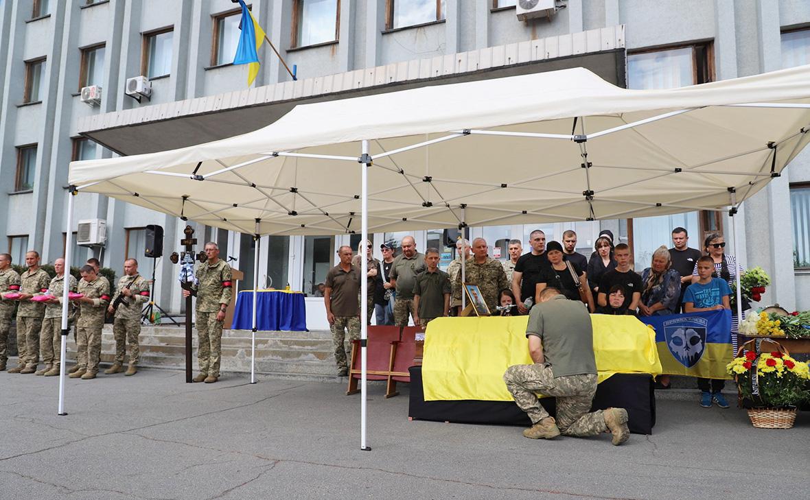 Похороны украинского военного лётчика Алексея Меся