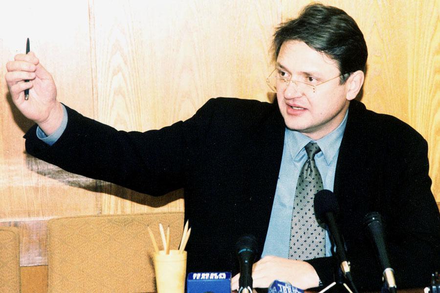 Александр Ткачев после вступления в должность губернатора Краснодарского края, 2001 год