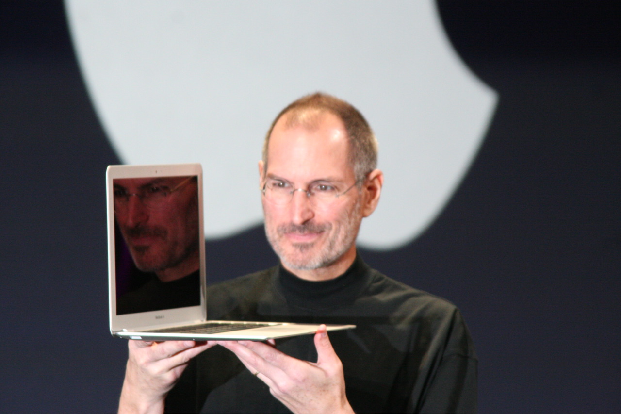 Первый MacBook Air.