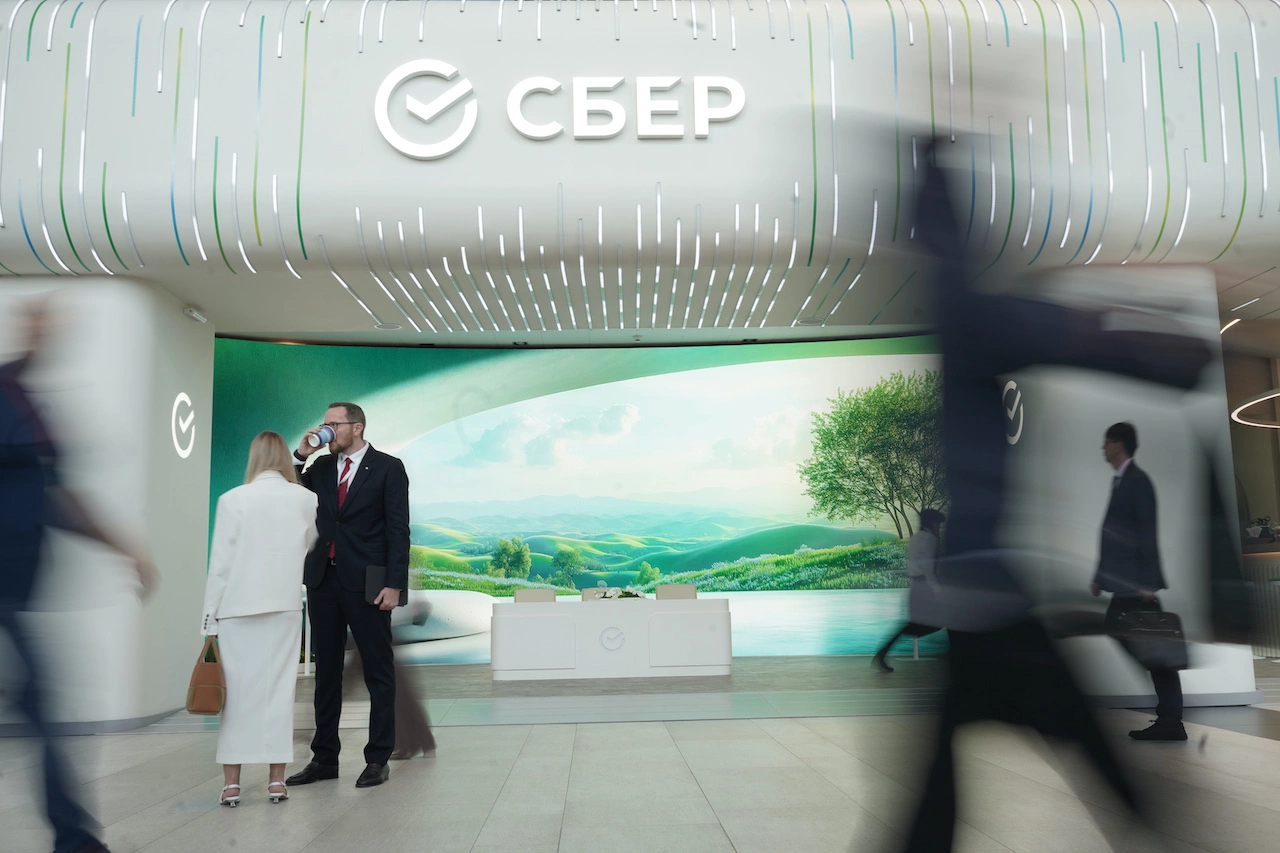 На ПМЭФ открылся «мост» в город будущего «СберСити»