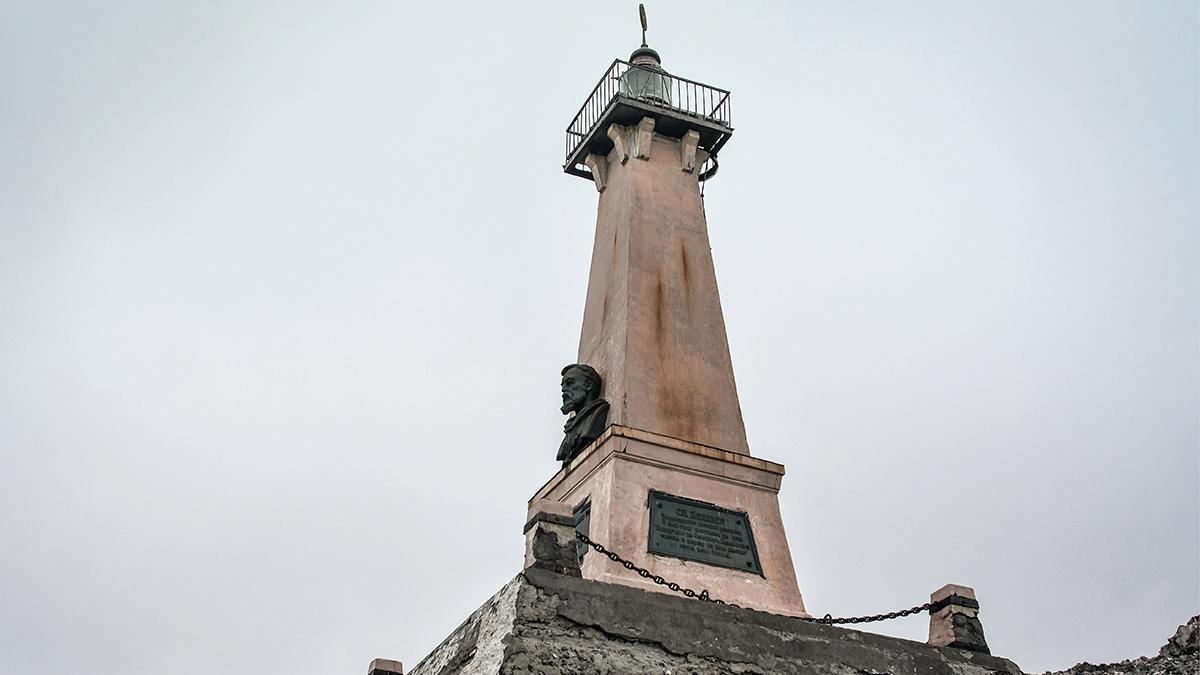 Мыс Дежнёва находится на Чукотском полуострове