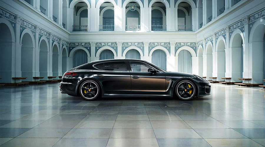 Спорткар-Центр проведет  закрытый показ роскошного автомобиля Porsche Panamera  Exclusive Series