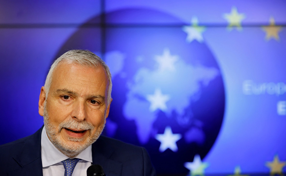 Johanna Geron / Reuters