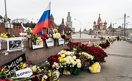 Место убийства Бориса Немцова на&nbsp;Большом Москворецком&nbsp;мосту