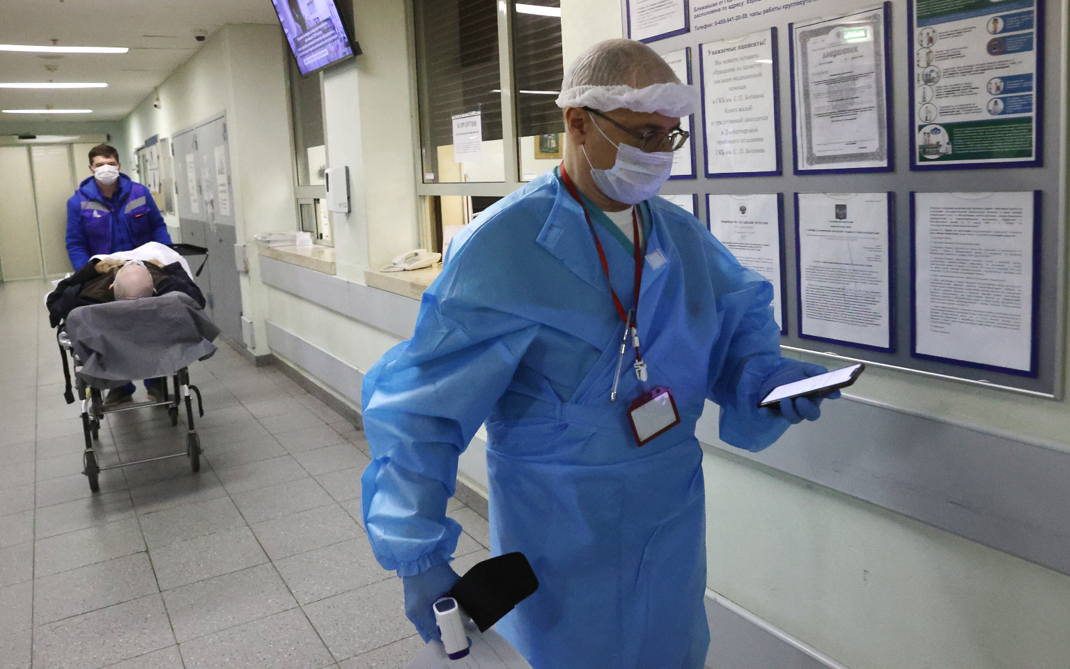 В 10 клиниках Москвы внедрили цифровую систему оценки состояния пациентов