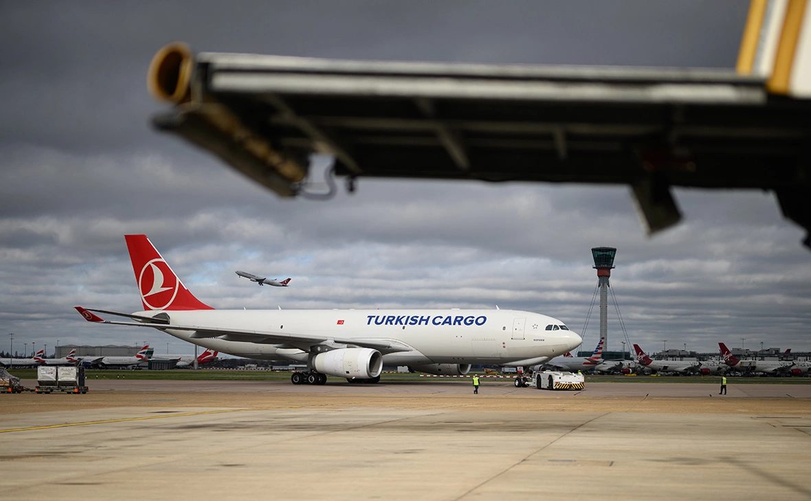 Leon Neal / Getty Images