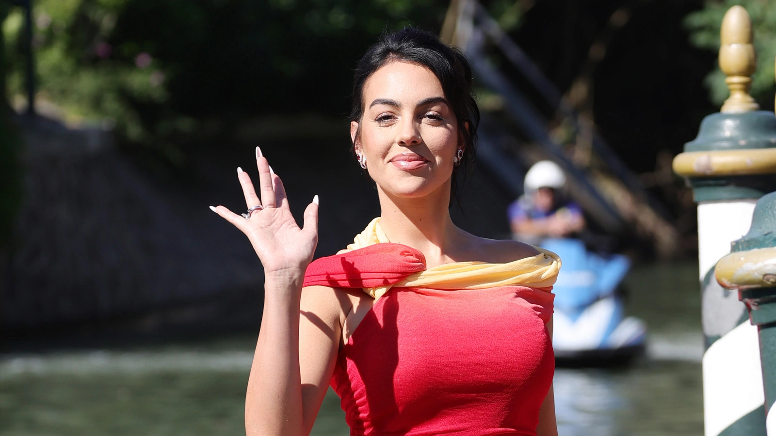 Никогда не поднимай руку на свою девушку, армянский клип — Video | VK