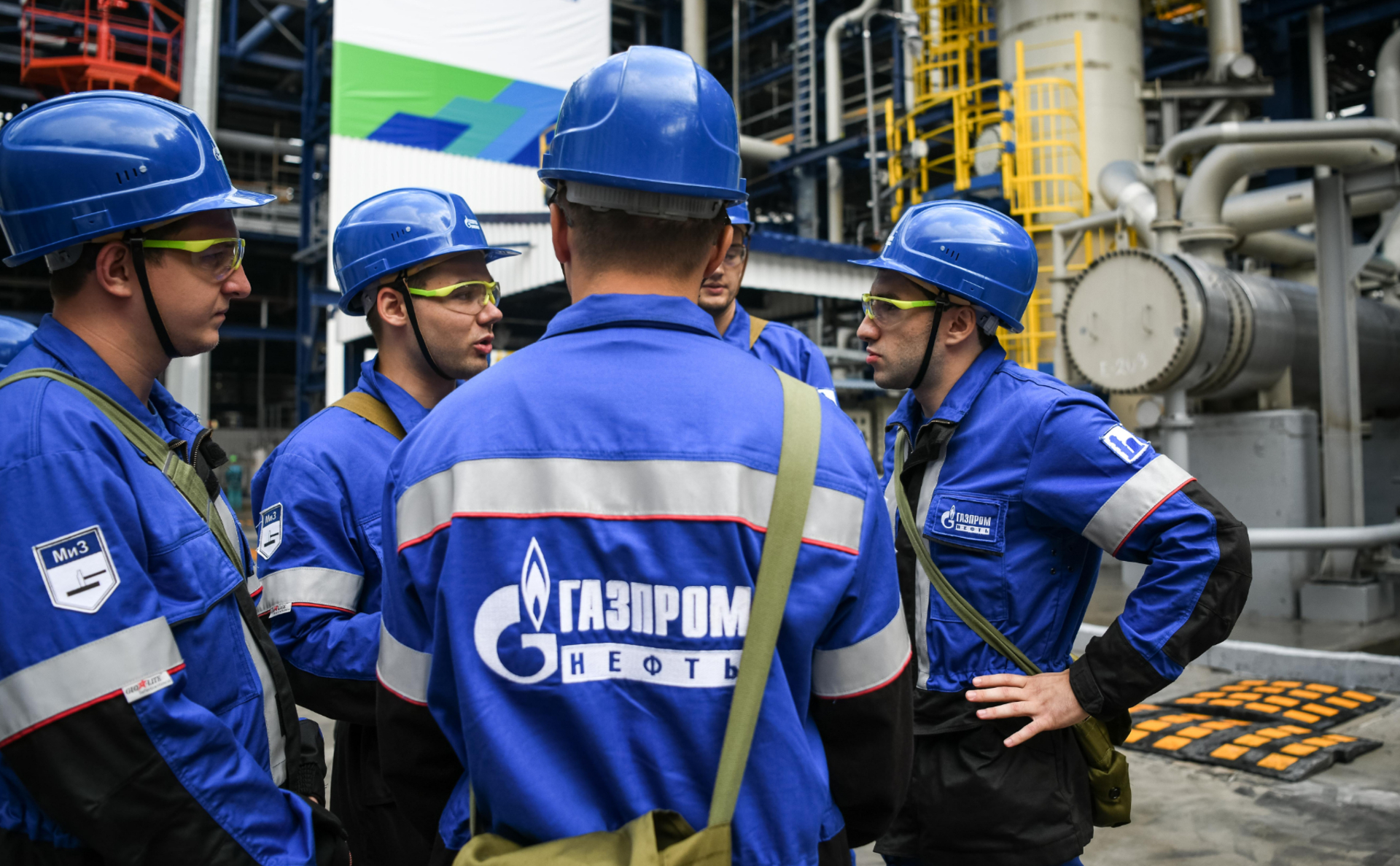 Нефтяник Газпром нефть