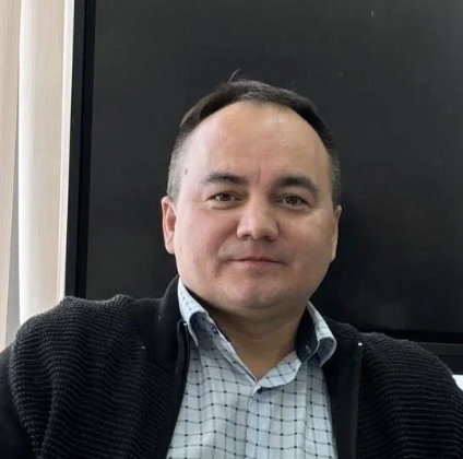 Юрий Николаев