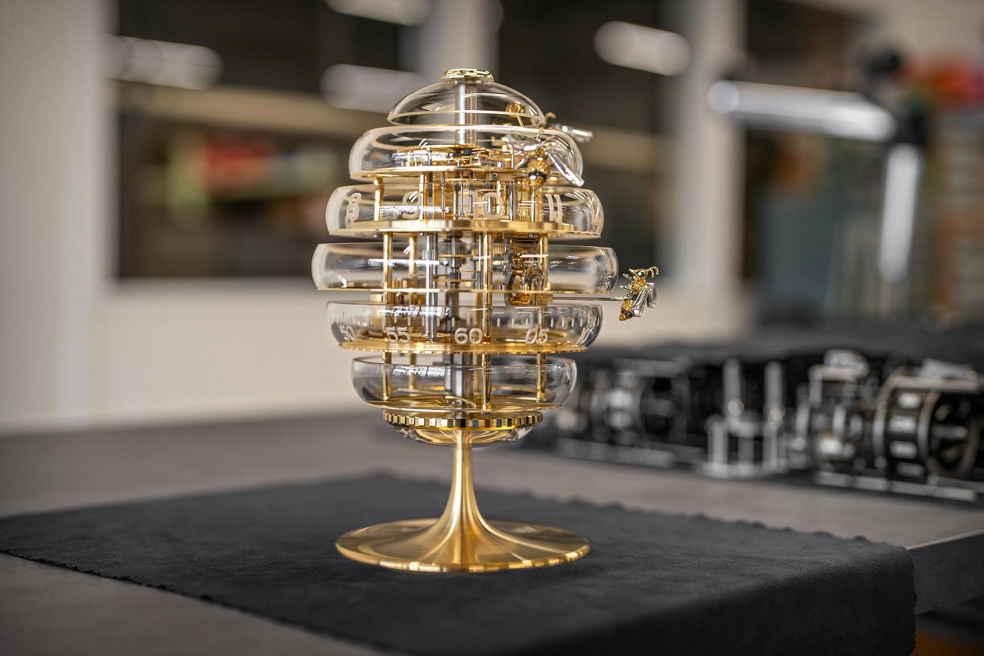 Настольные часы&nbsp;Beehive,&nbsp;Chopard