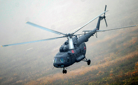 Вертолет Ми-8 во время зачетных тактических учений, 2015 год