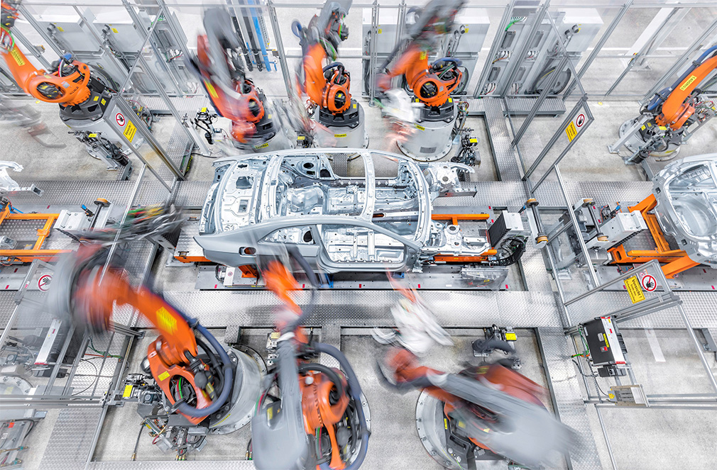Audi устраивает экскурсии по заводу онлайн. Есть даже билеты и гид