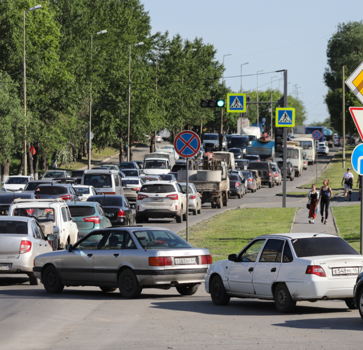 Ситуация на дорогах Тюмени оценивается на 4 балла