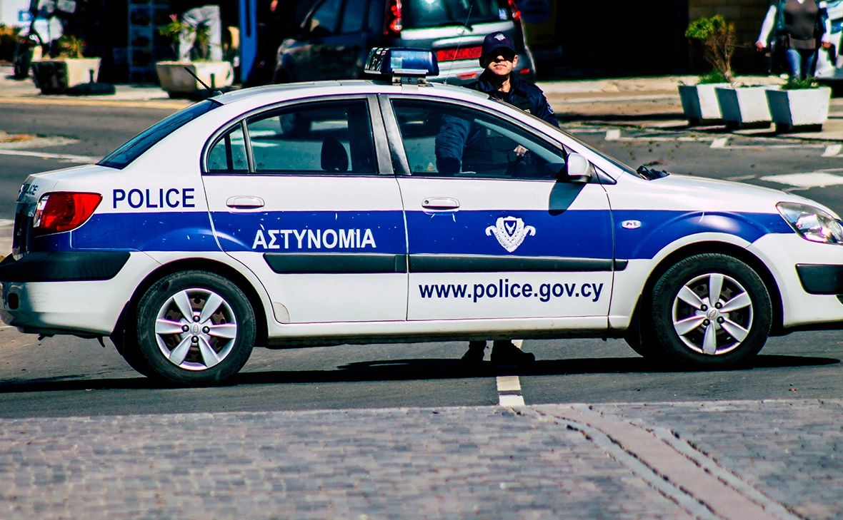 Jose HERNANDEZ Camera 51 / Shutterstock