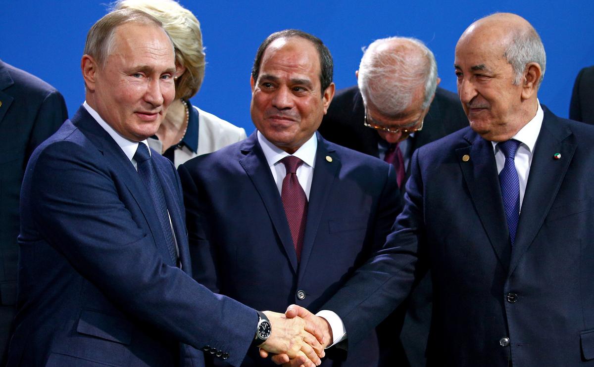 Президенты России Владимир Путин, Египта Абдель Фаттах ас-Сиси и Алжира Абдельмаджид Теббун