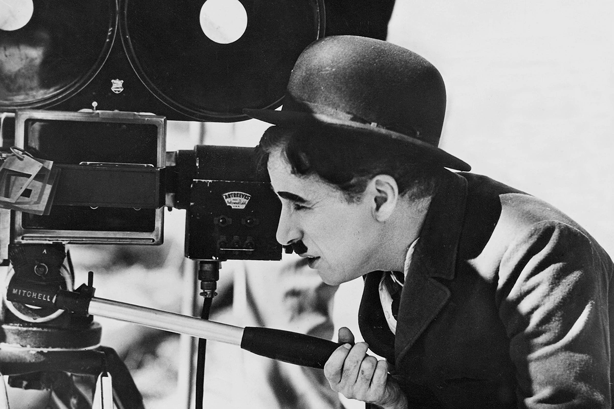 <p>Чарли Чаплин на съемках фильма, 22 апреля 1935 года</p>