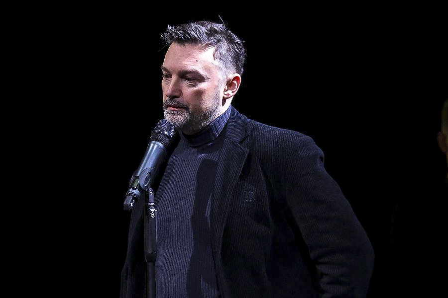 Актер Александр Арсентьев