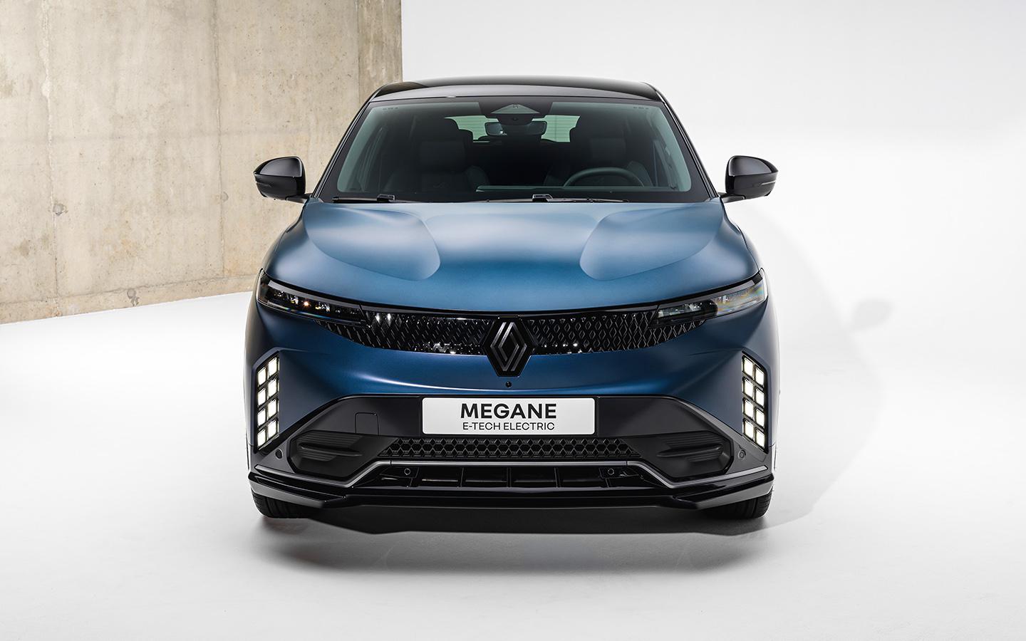 Новый Renault Megane получил режимы одной педали и слежения за водителем
