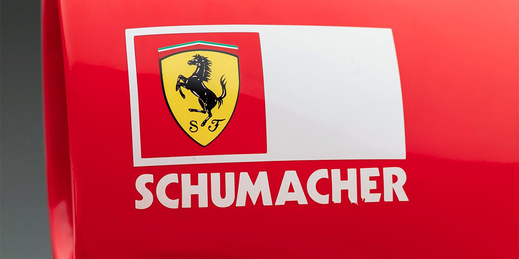 Болид Ferrari Михаэля Шумахера продали за рекордную сумму