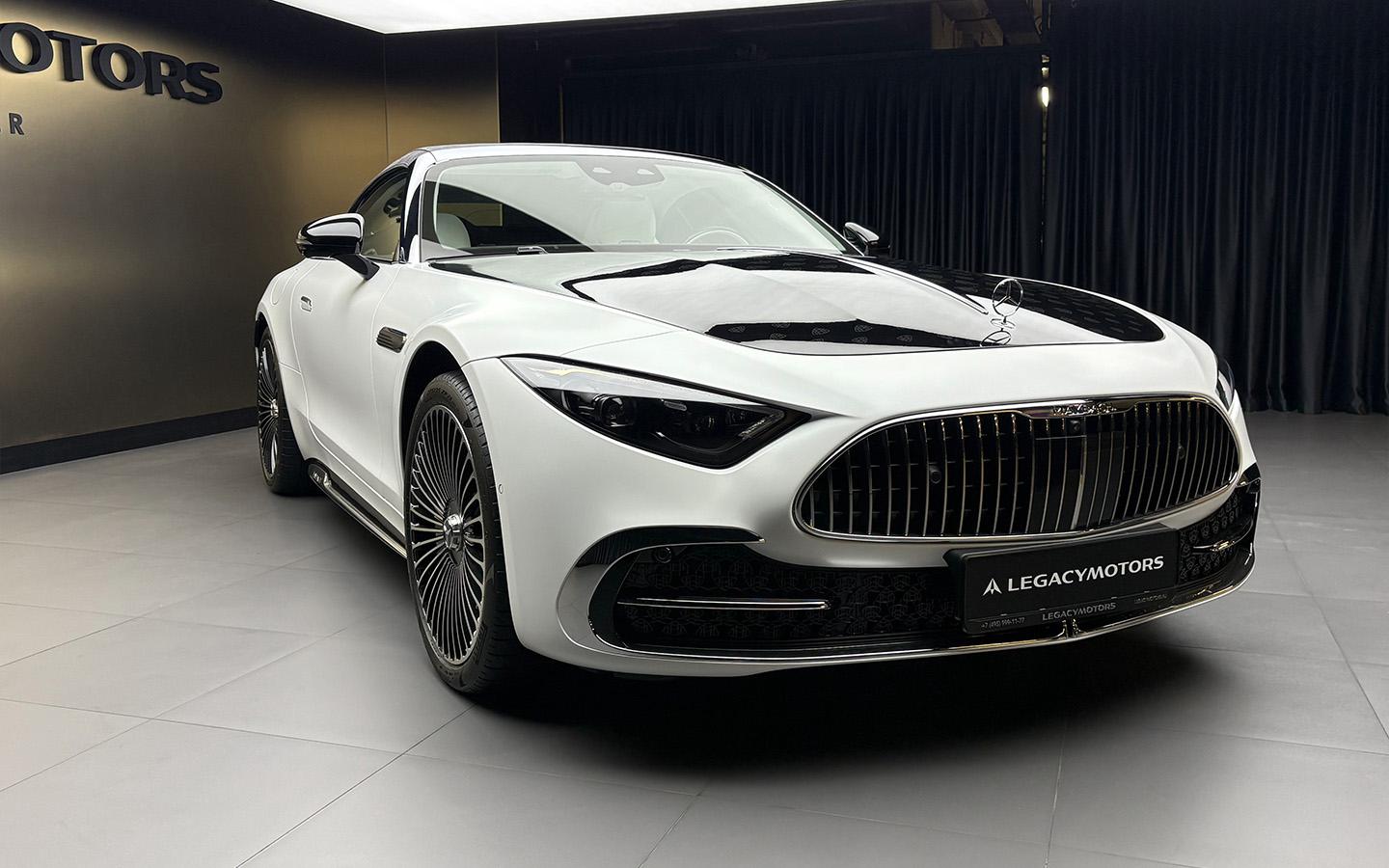 Красиво, аж жуть. Мы познакомились с уникальным Mercedes-Maybach SL 680