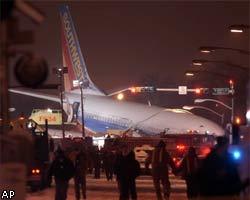 В США при посадке Boeing выехал на оживленную улицу: есть жертвы