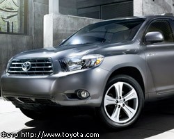 Toyota отзывает 90 тыс. внедорожников