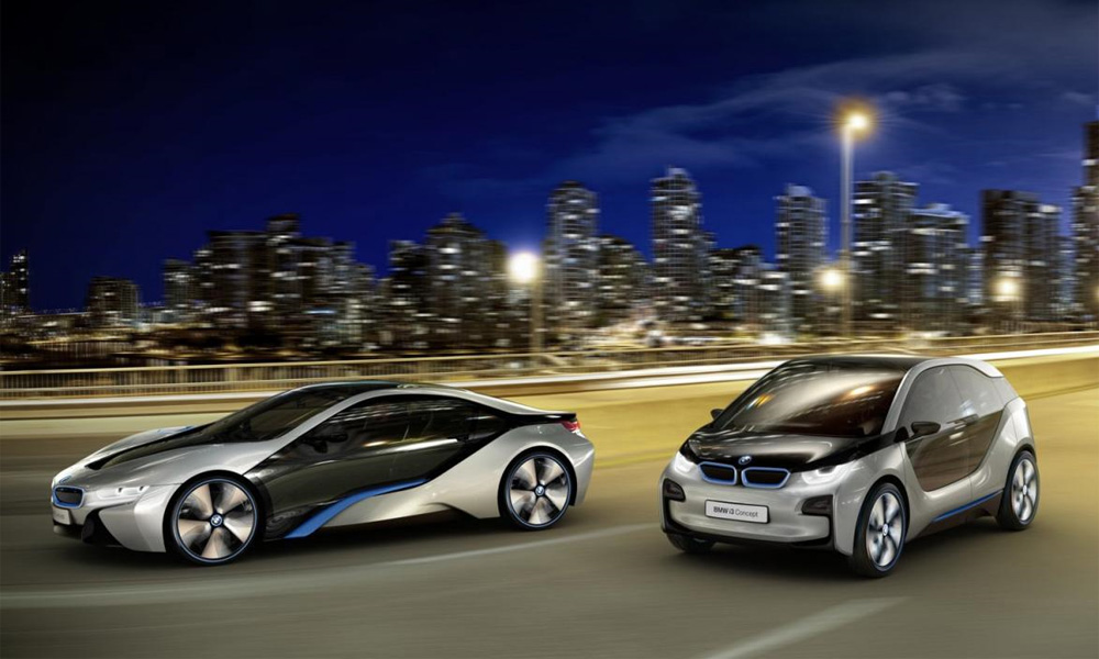 BMW из розетки: электромоторы и космический дизайн