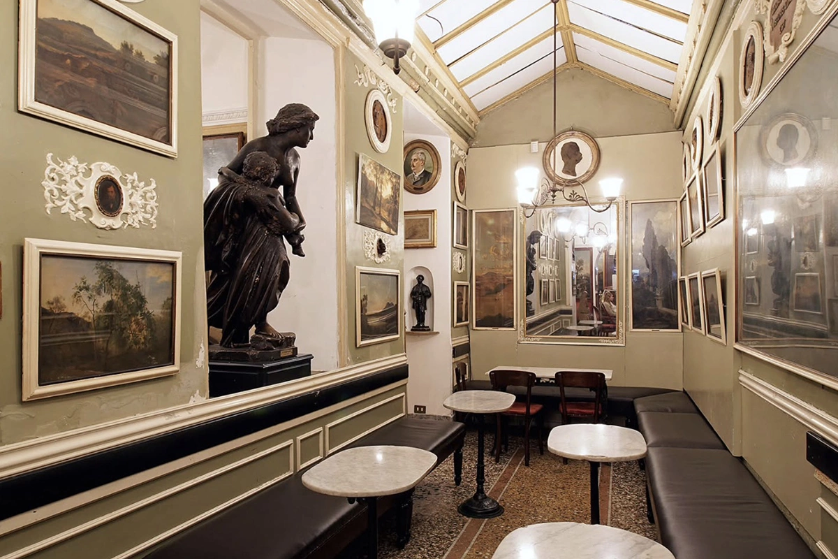 В Риме закрылось литературное кафе Antico Caffè Greco, которое называли самым старым из действующих заведений в городе