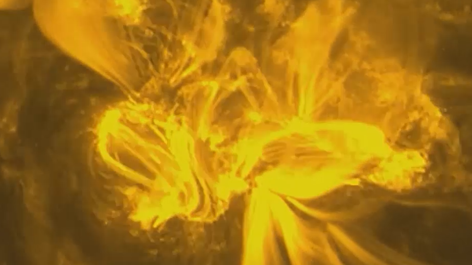 Менее чем за сутки на Солнце зафиксировали 15 вспышек