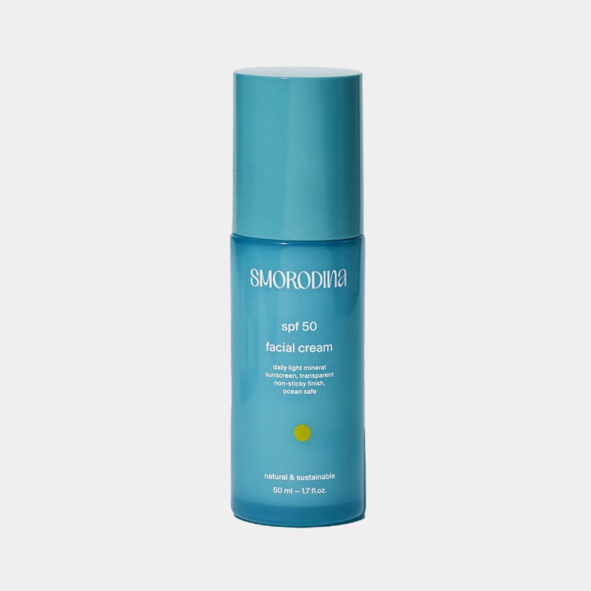 Солнцезащитный крем для лица SPF 50 SmoRodina, 1846 руб. (Wildberries)