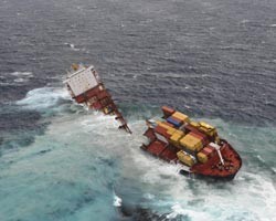 МЧС Украины отрицает экологическую угрозу в связи с аварией российского сухогруза в Азовском море