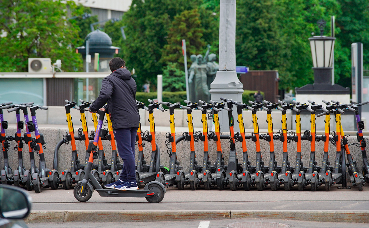 Мошенники начали продавать незаконные способы взлома электросамокатов — РБК