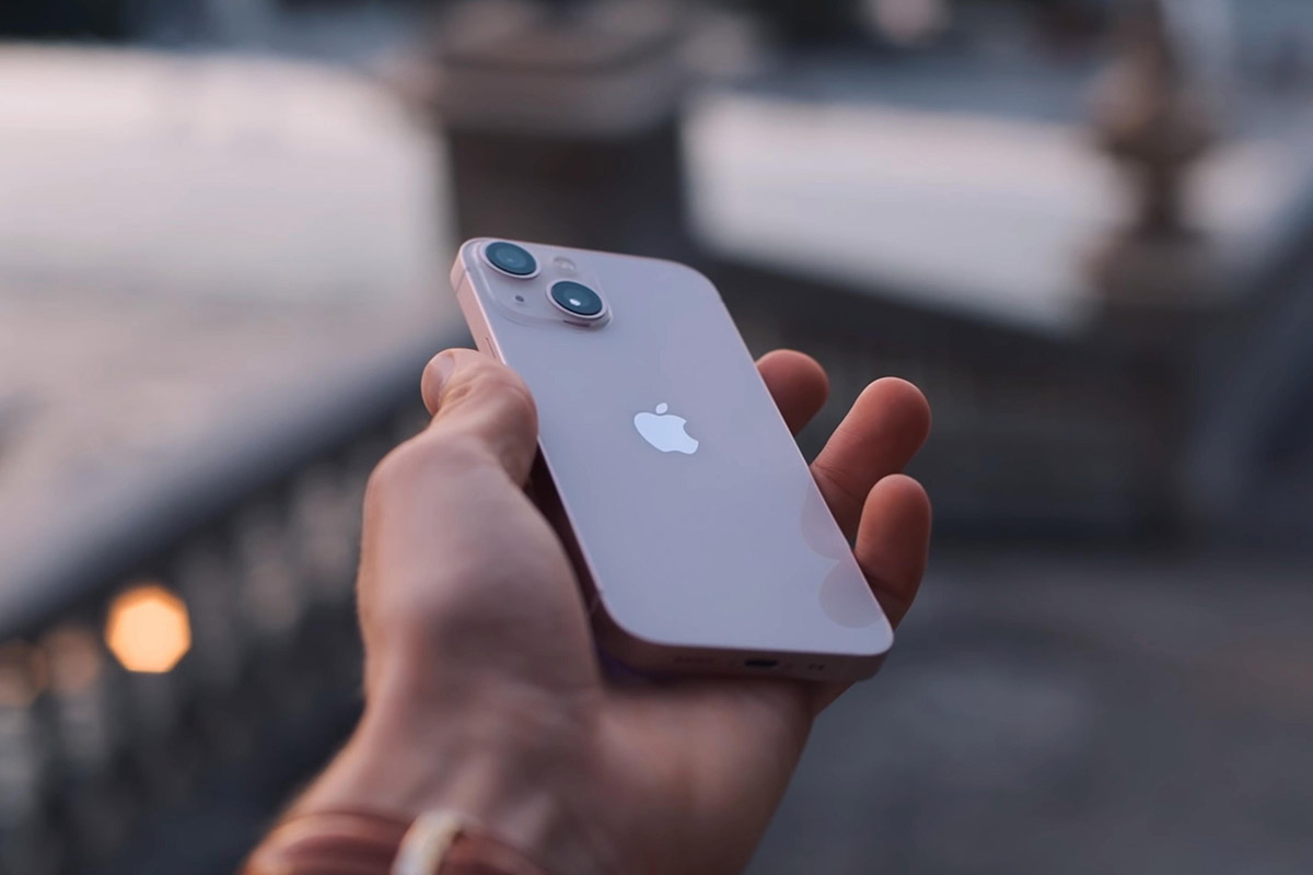 MacRumors узнал о планах Apple снять с производства одну модель iPhone |  РБК Life