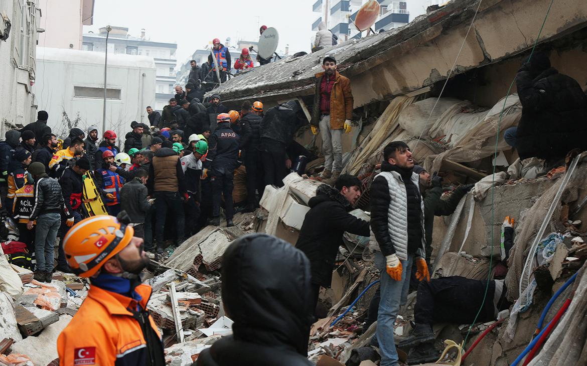 Крупнейшее за десятки лет землетрясение в Турции и Сирии. Главное