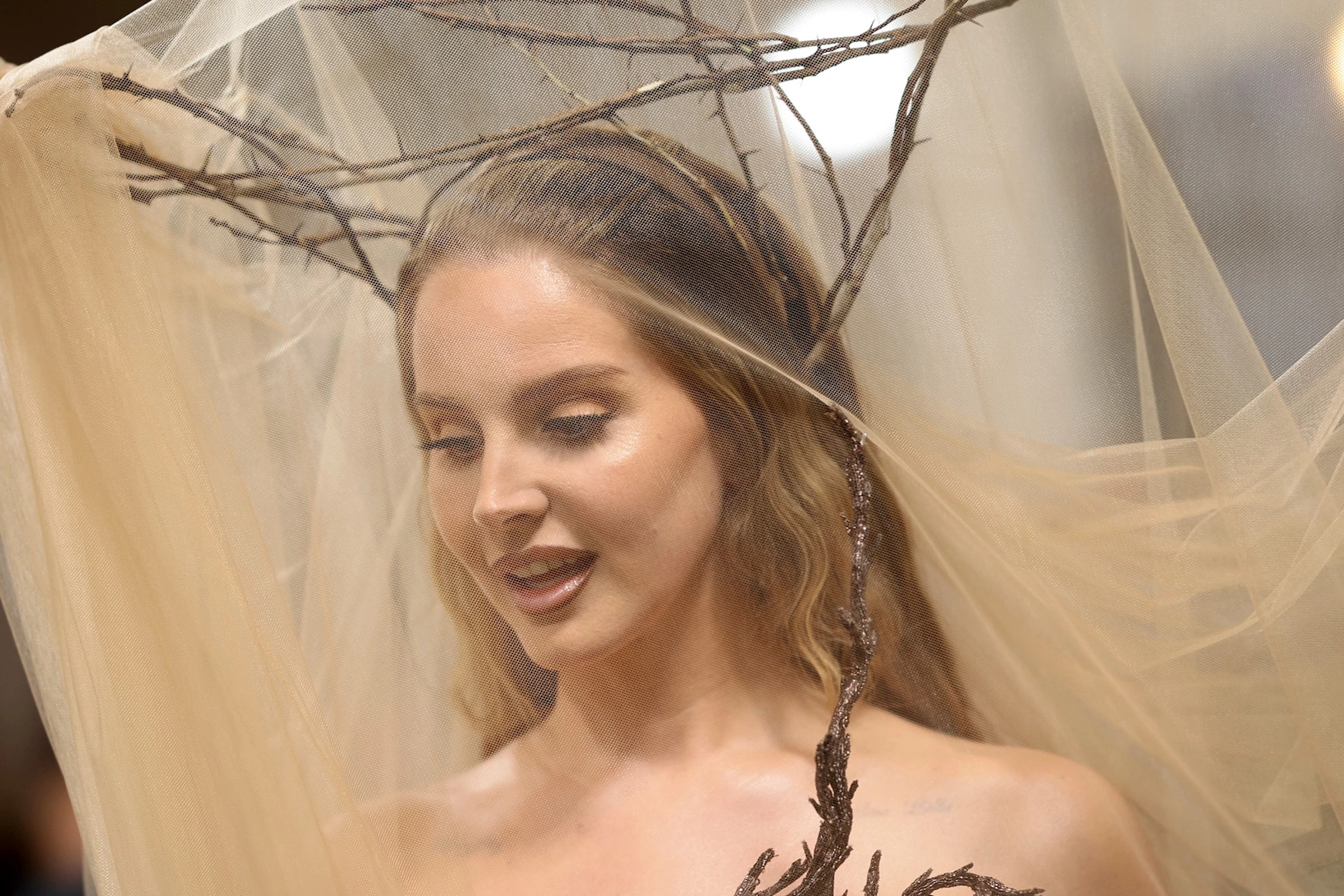 Лана Дель Рей на Met Gala-2024. 6 мая 2024 года